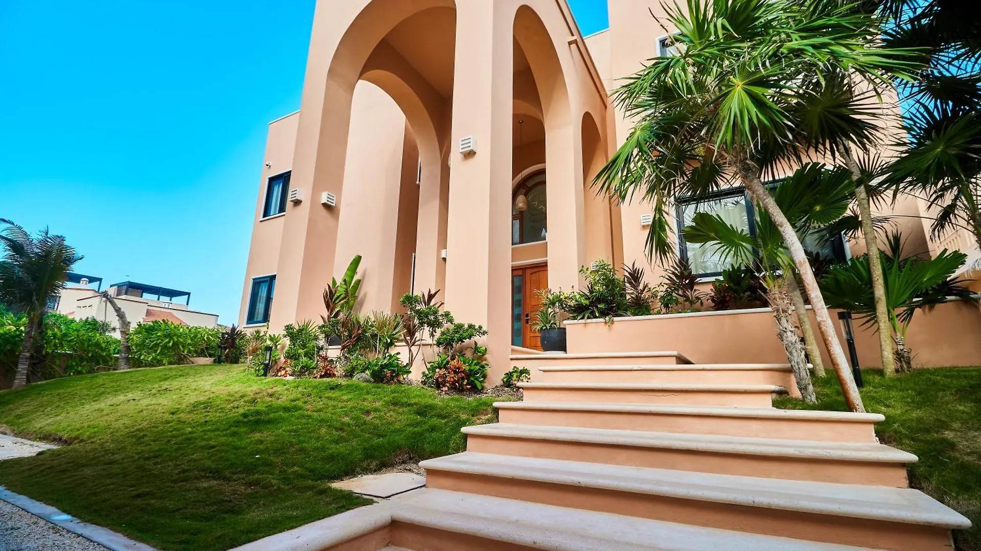 Hacienda Tankah Stunning Private Villa With 7 Bedrooms 8 Beds Pool And Personal Cook Luxury Exclusivity And Comfort For Groups And Families Of Up To 14 Guests In A Paradise By The Sea Tulum Mexiko