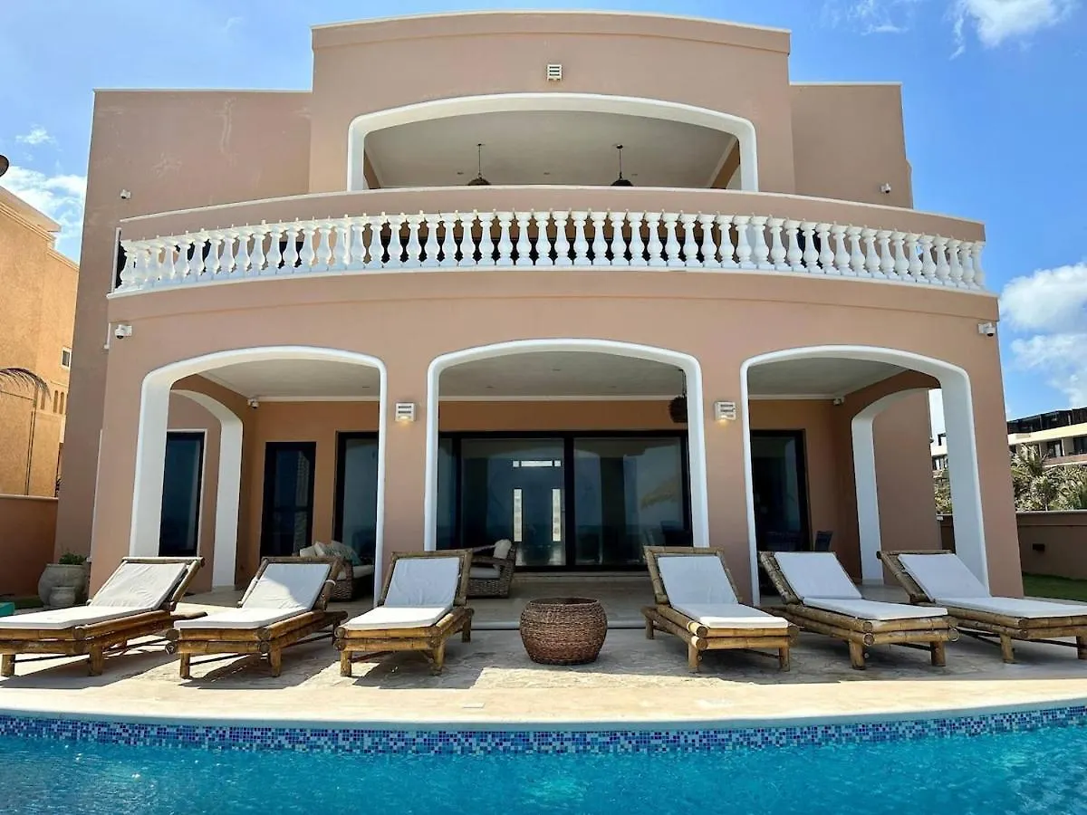 Hacienda Tankah Stunning Private Villa With 7 Bedrooms 8 Beds Pool And Personal Cook Luxury Exclusivity And Comfort For Groups And Families Of Up To 14 Guests In A Paradise By The Sea Tulum 0*,
